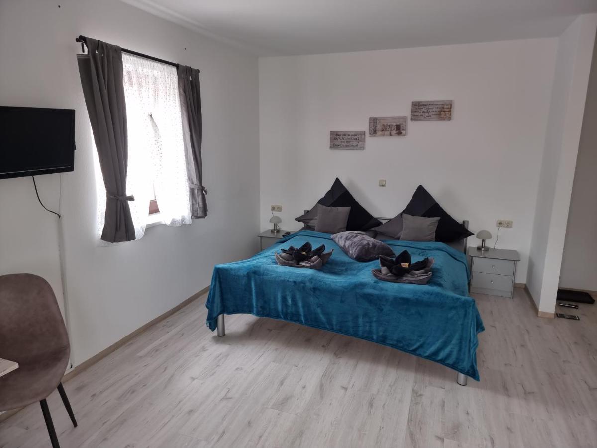 Pension Heuhexe Фладунген Экстерьер фото